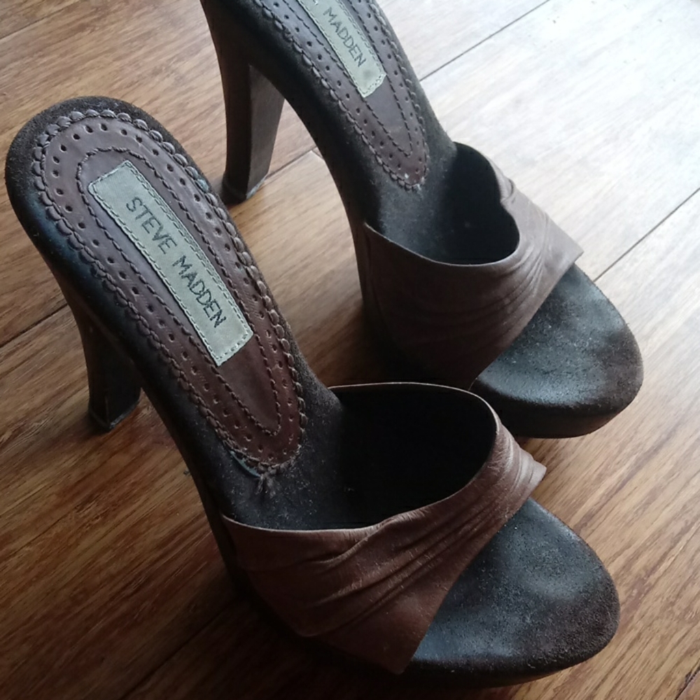 Steven Madden Platform Slides